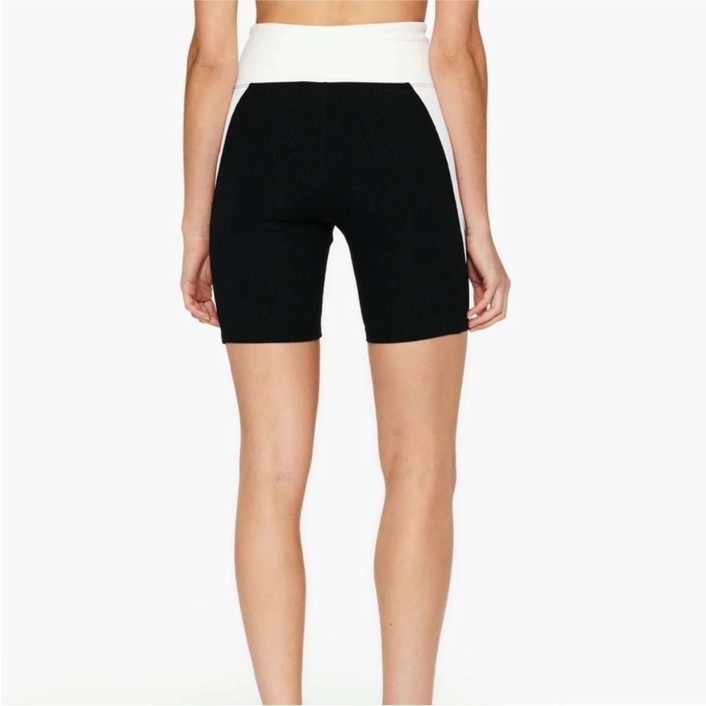 Year of Ours // Ribbed Studio Biker Short - Picture 5 of 9